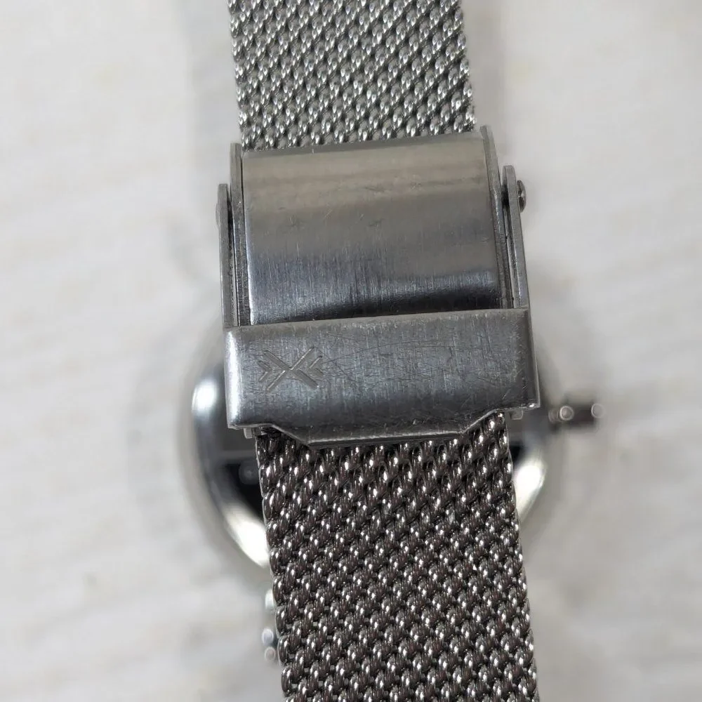 Skagen hald scratches shown